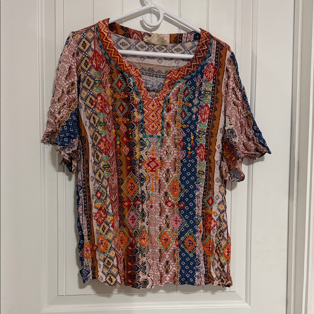Savanna Jane Multicolor Printed Short Sleeve V-Neck Top